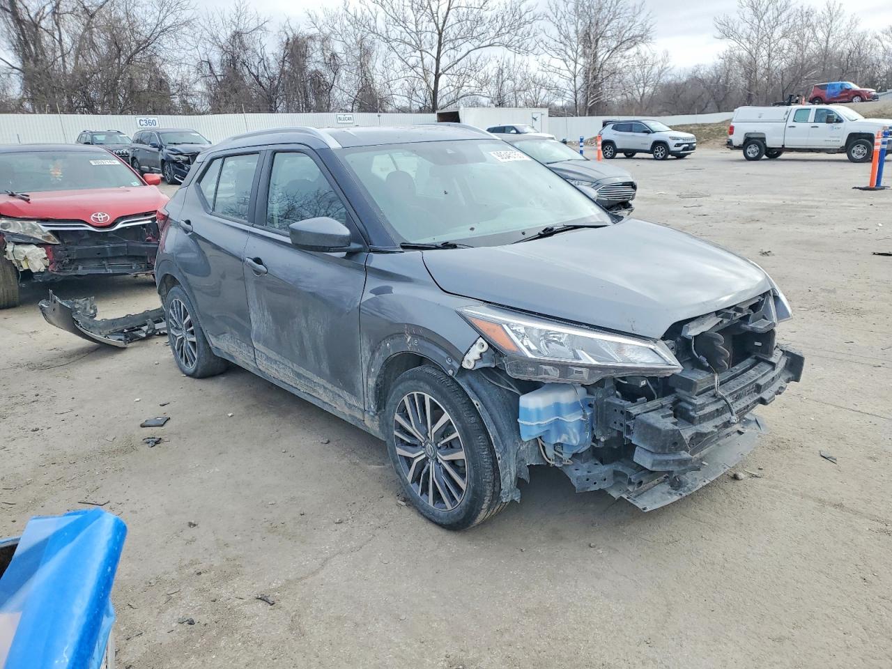 2021 NISSAN KICKS SV photo 4