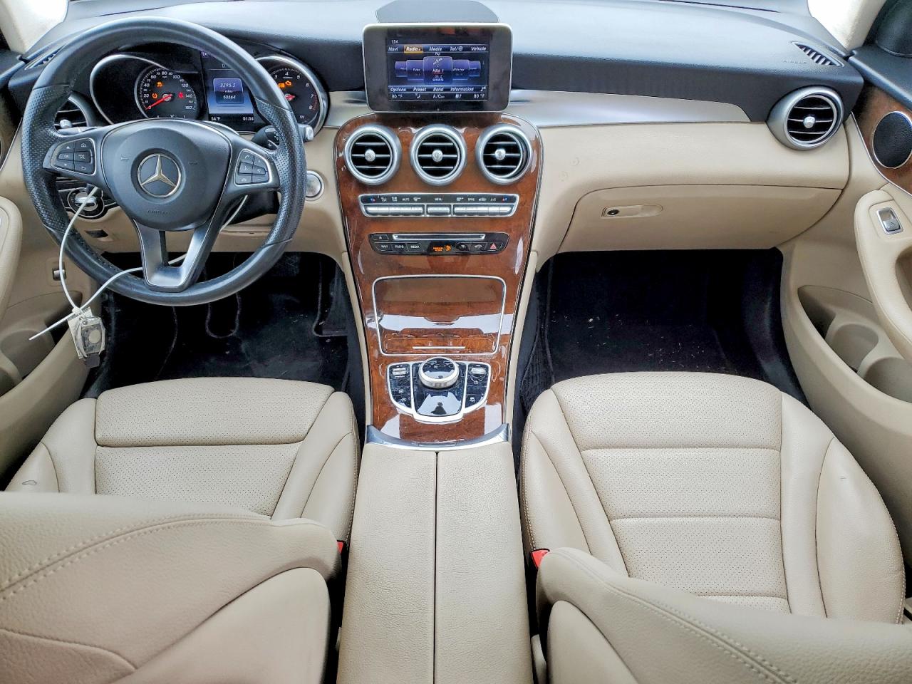 2017 MERCEDES-BENZ GLC 300 photo 8