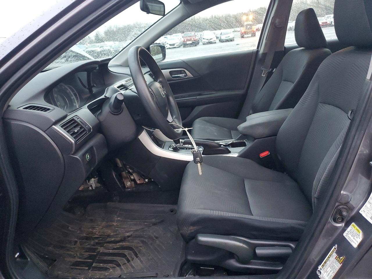 2015 HONDA ACCORD LX photo 13