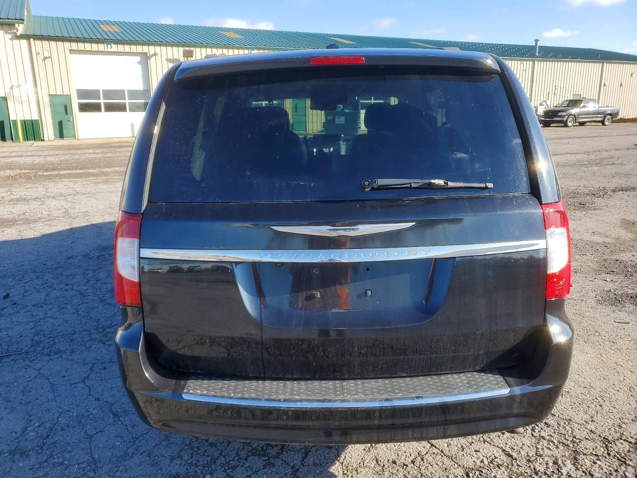 2015 CHRYSLER TOWN & COUNTRY TOURING photo 6