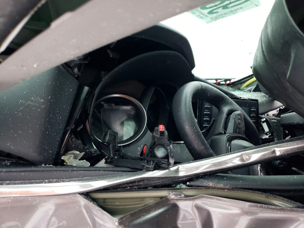 2022 TOYOTA CAMRY SE photo 9