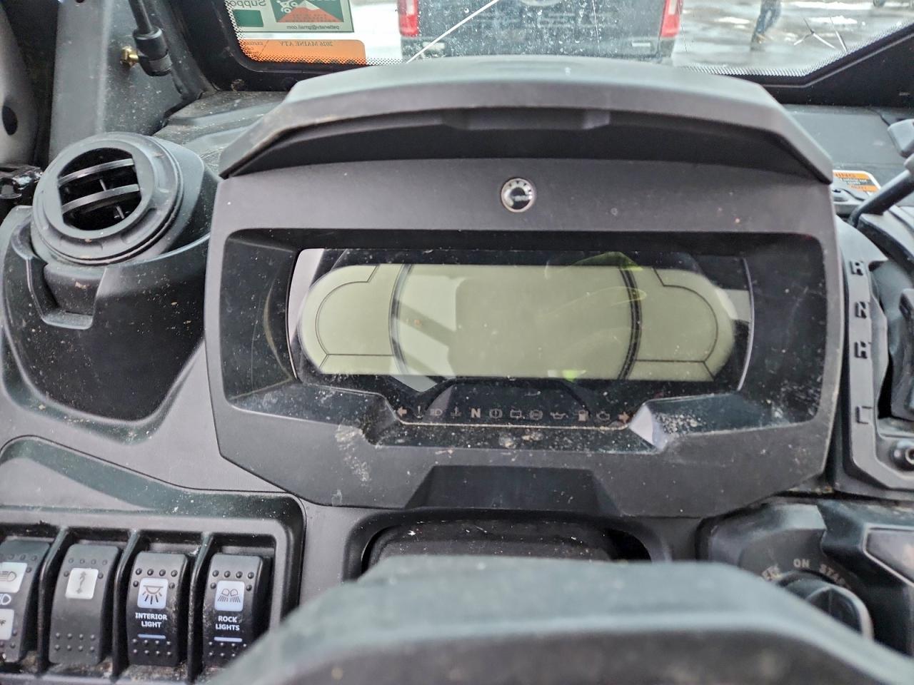 2022 CAN-AM DEFENDER UTILITY VEHICLE photo 22