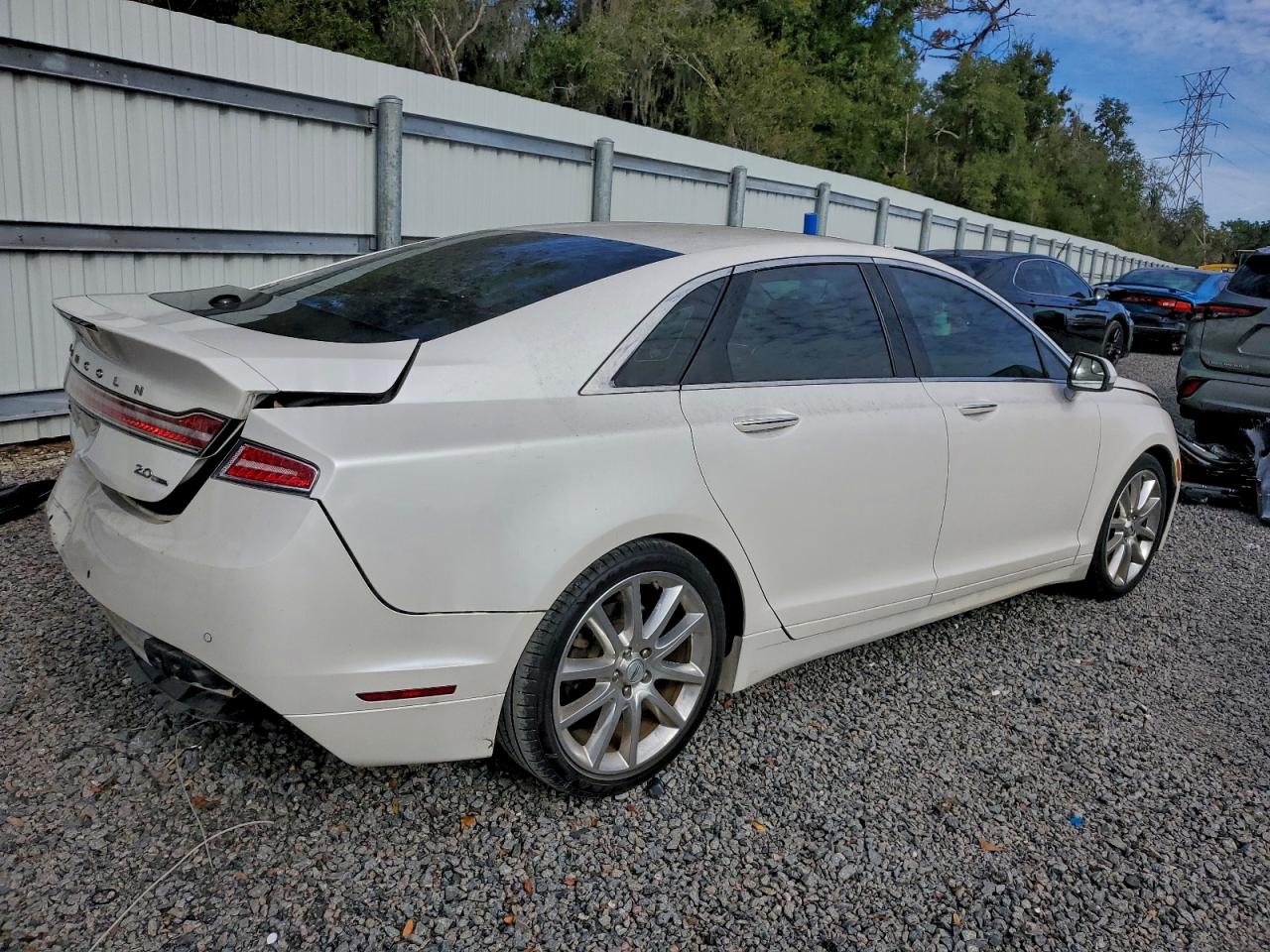 2014 LINCOLN MKZ photo 3