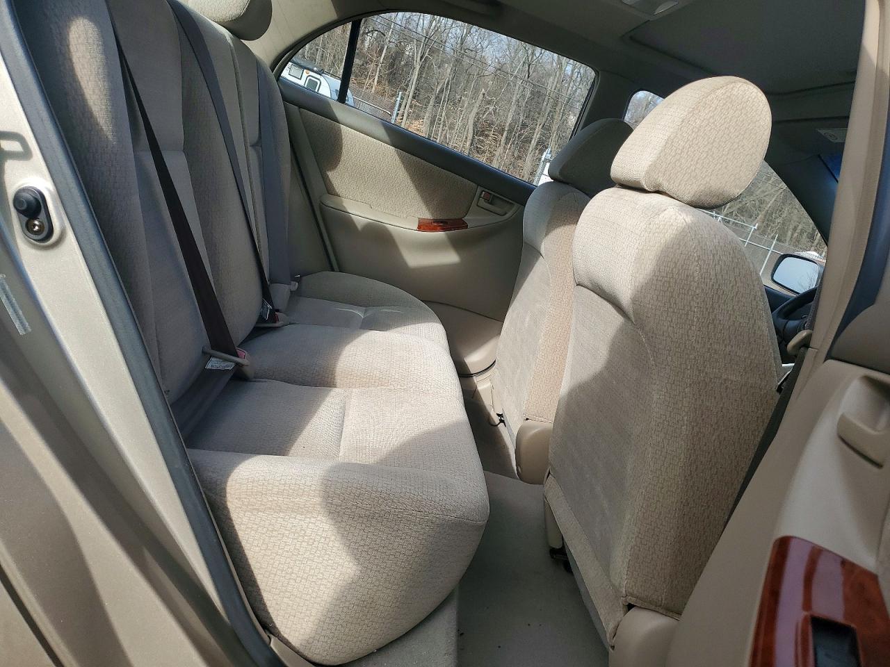 2004 TOYOTA COROLLA CE photo 10