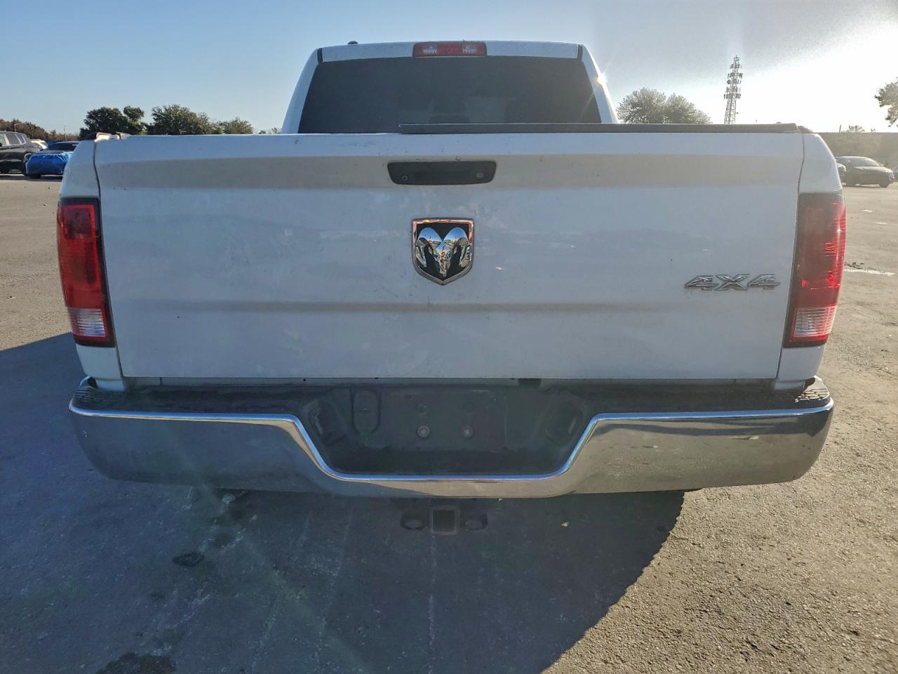 2015 RAM 1500 ST photo 6