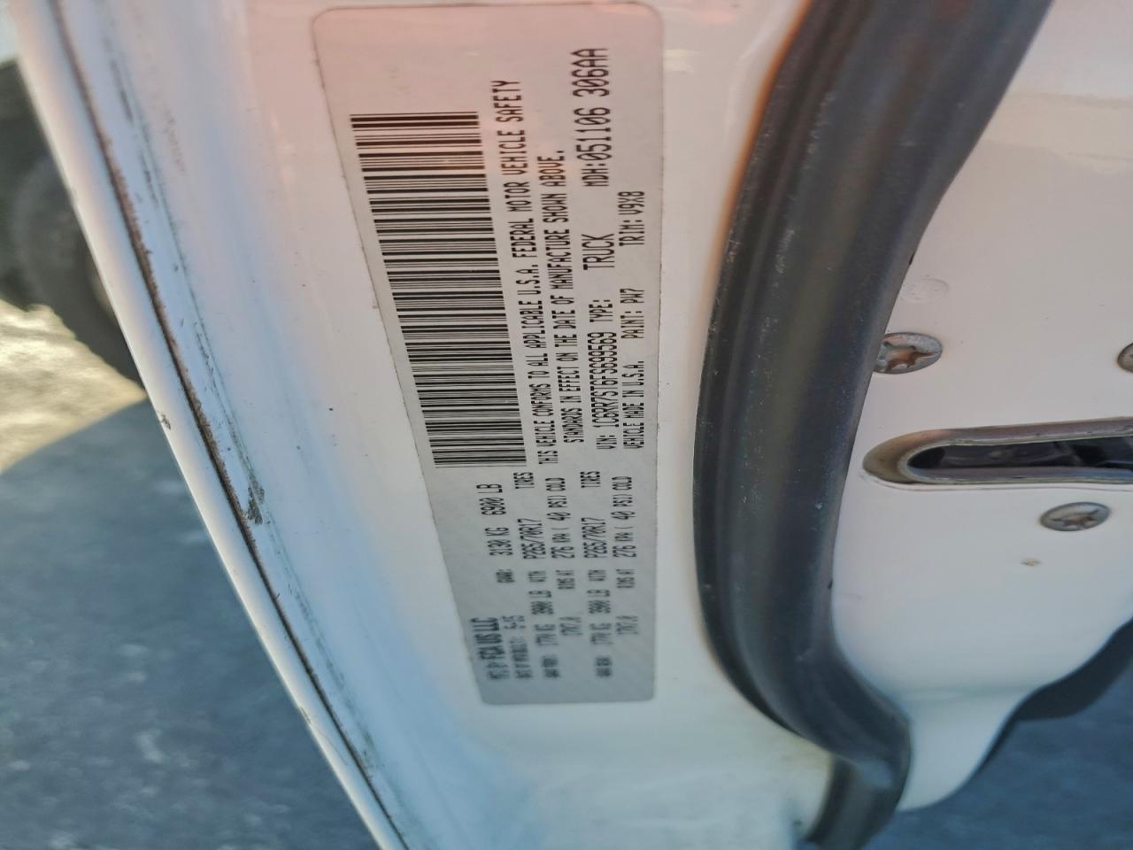 2015 RAM 1500 ST photo 12