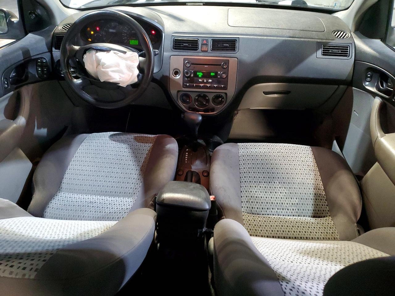 2007 FORD FOCUS ZX4 photo 8
