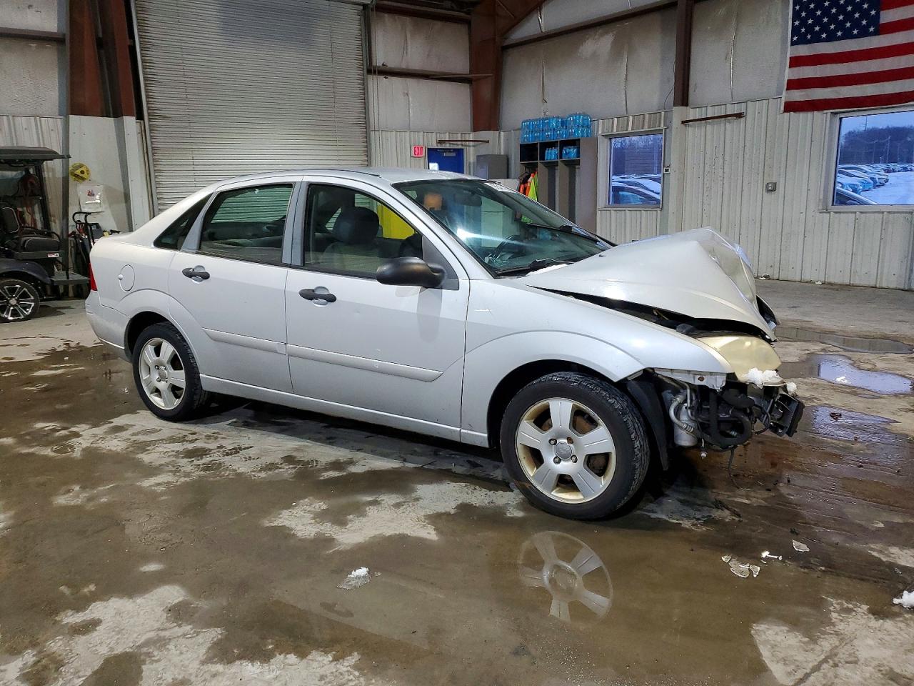 2007 FORD FOCUS ZX4 photo 4