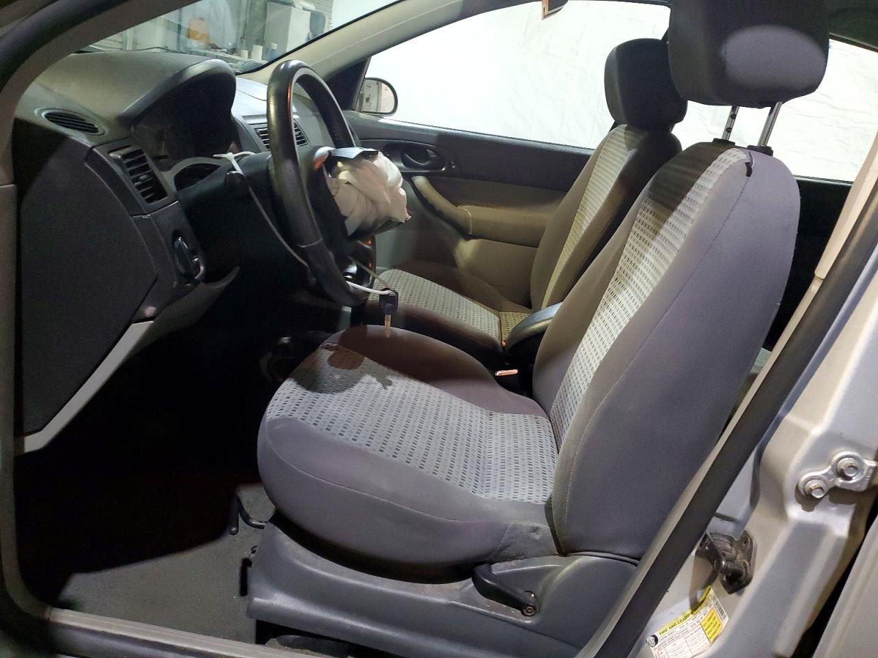2007 FORD FOCUS ZX4 photo 7