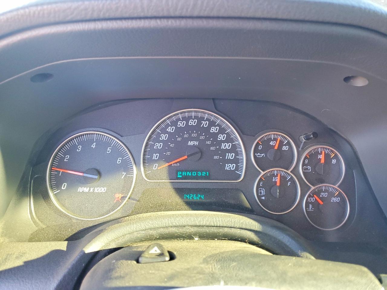 2004 GMC ENVOY photo 9