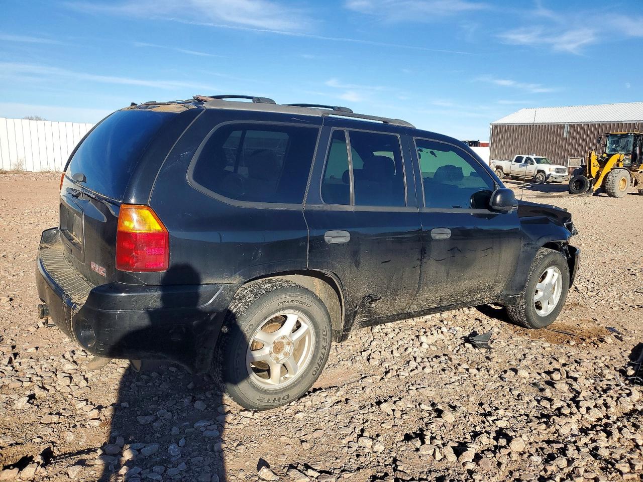 2004 GMC ENVOY photo 3