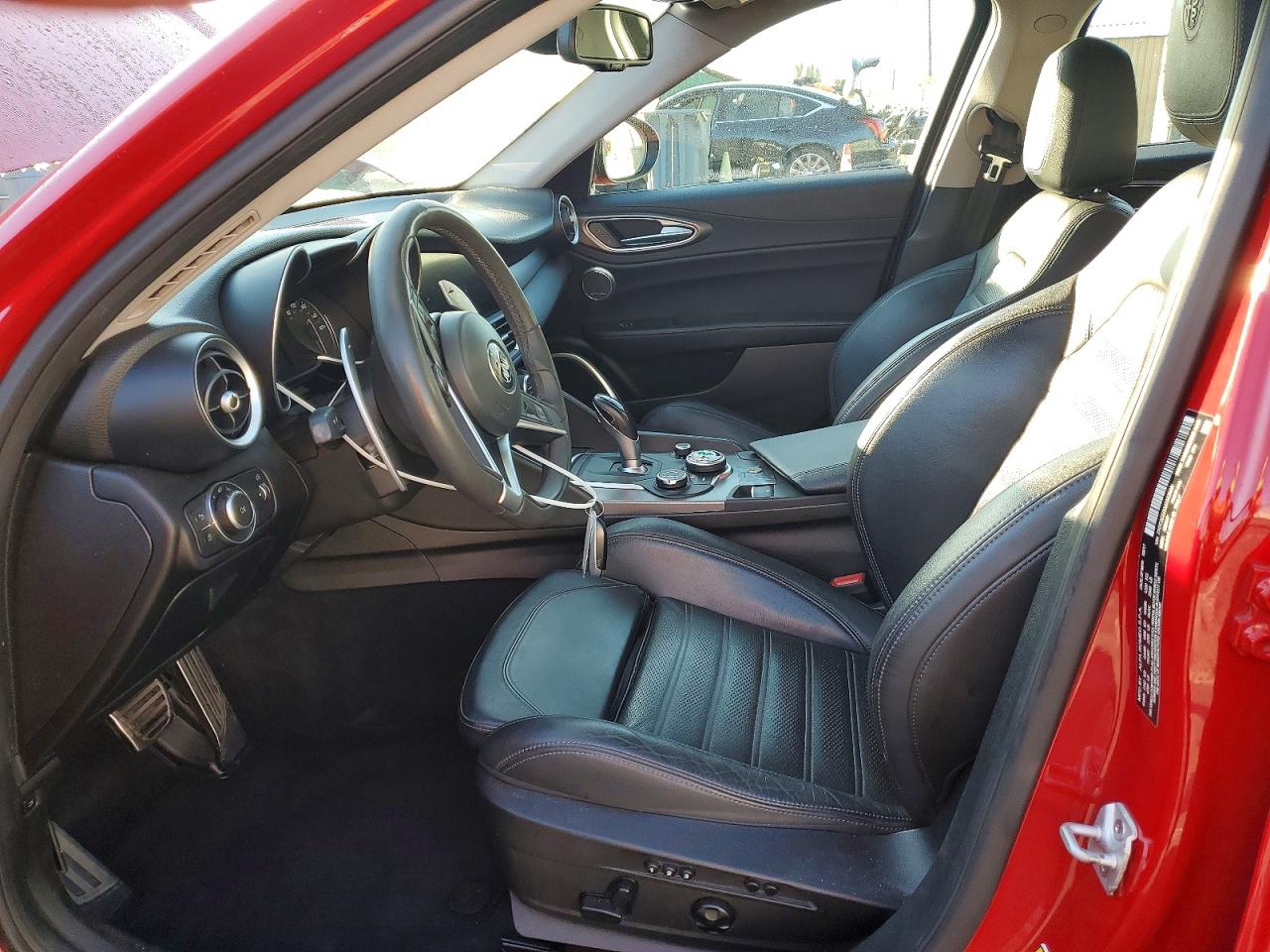 2018 ALFA ROMEO GIULIA TI Q4 photo 7
