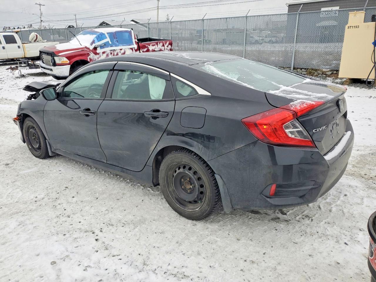 2017 HONDA CIVIC LX photo 2