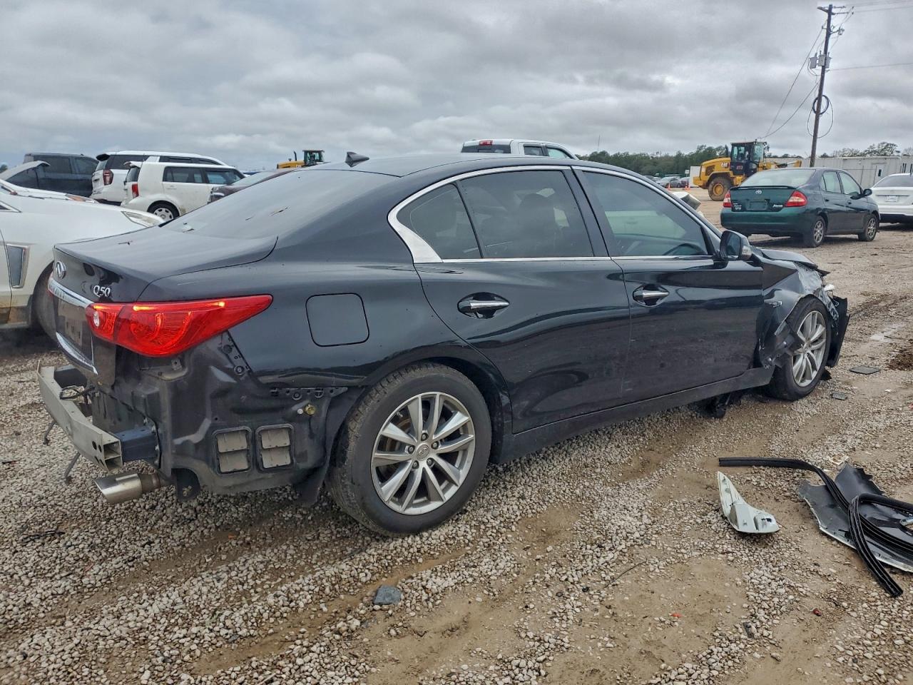 2015 INFINITI Q50 BASE photo 5
