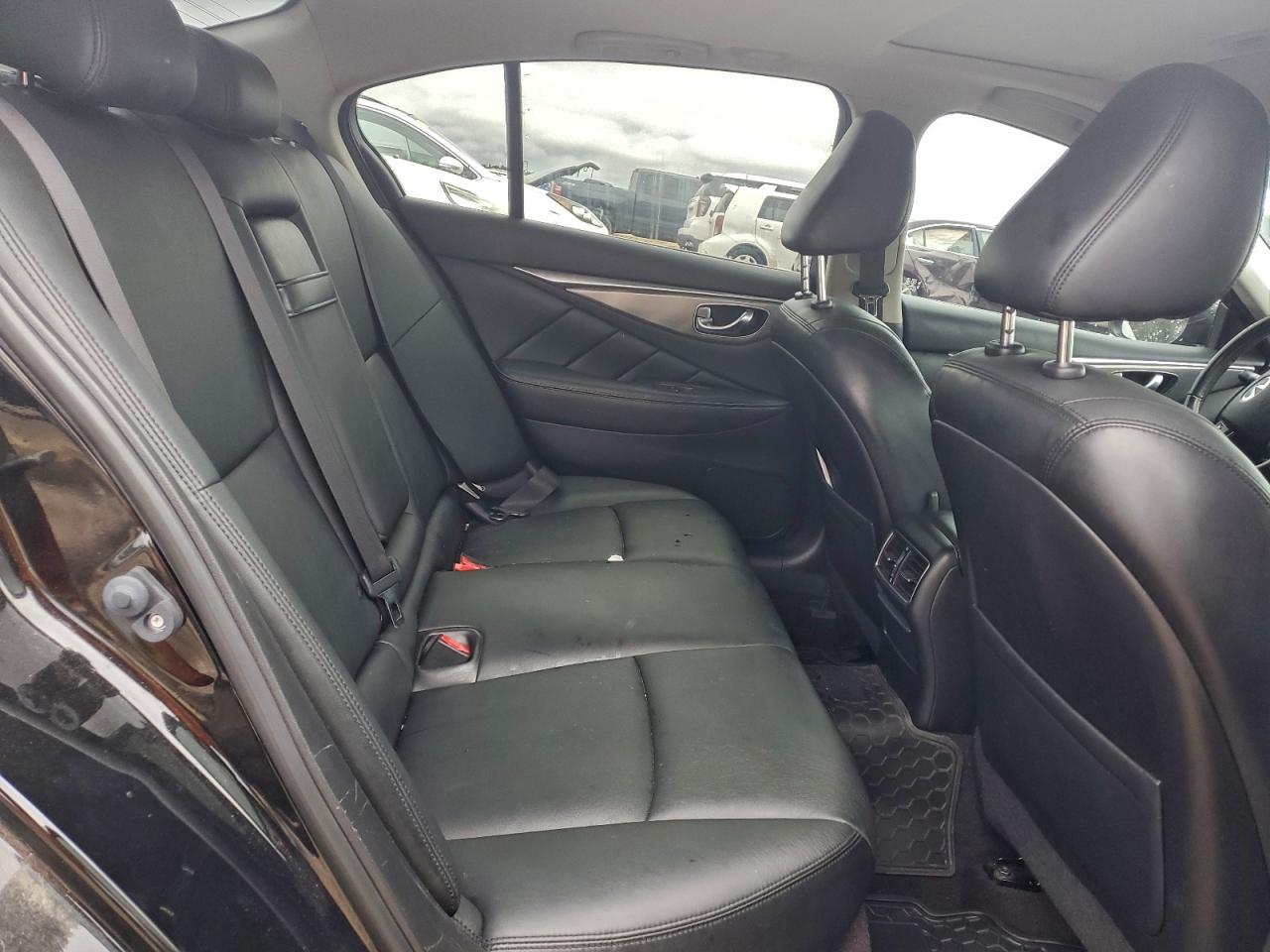 2015 INFINITI Q50 BASE photo 19