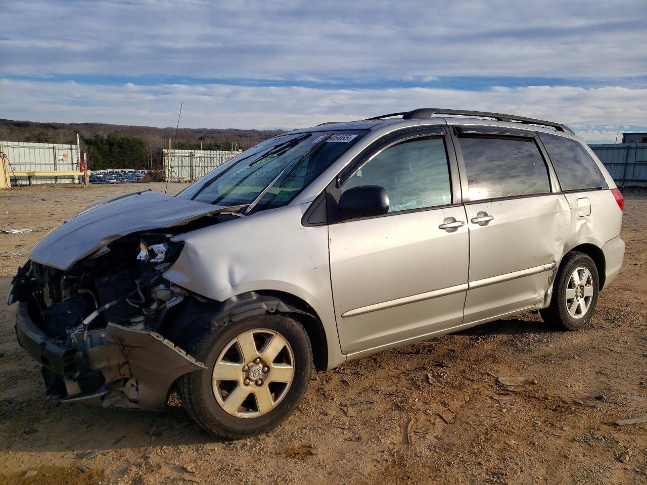 2009 TOYOTA SIENNA