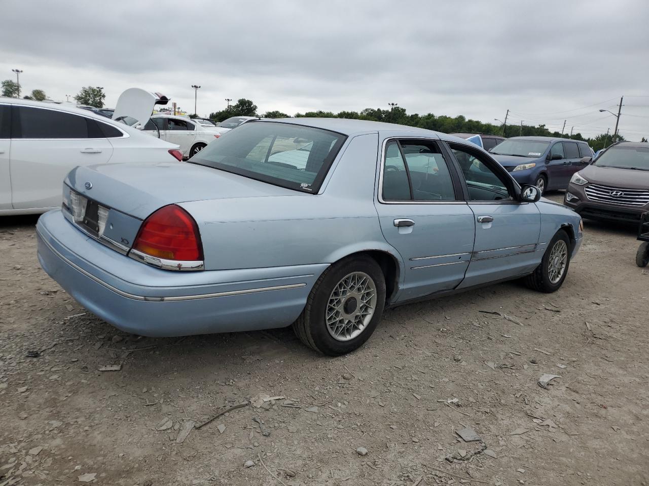 1999 FORD CROWN VICTORIA LX photo 7