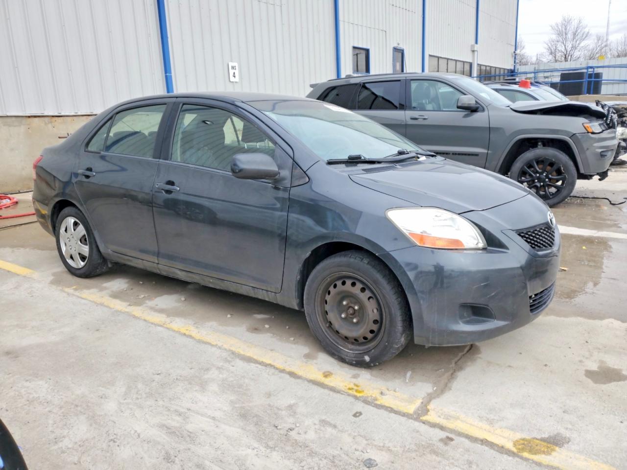 2009 TOYOTA YARIS photo 4