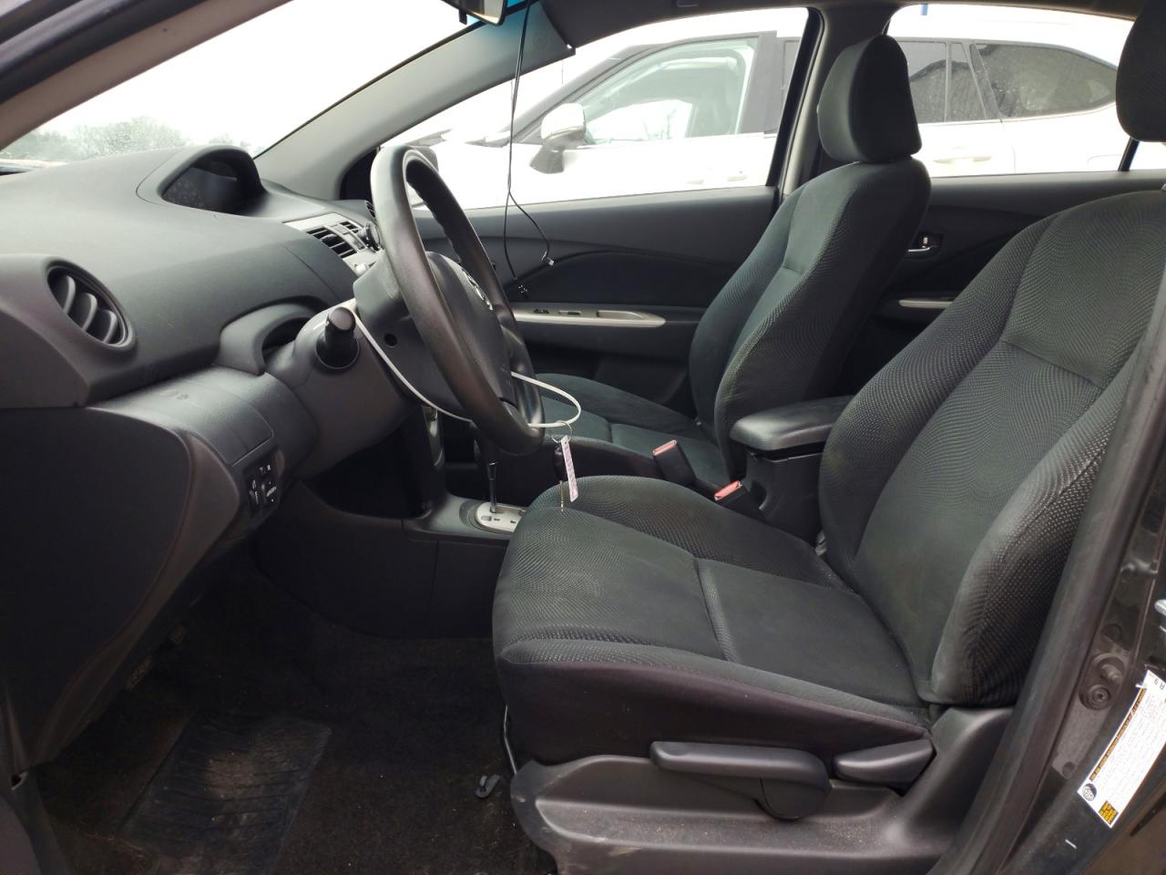 2009 TOYOTA YARIS photo 7