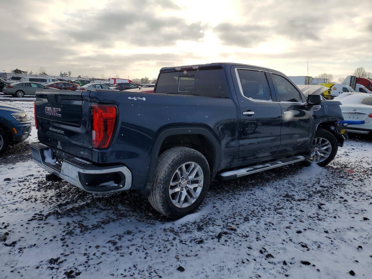 2020 GMC SIERRA K1500 SLT photo 5