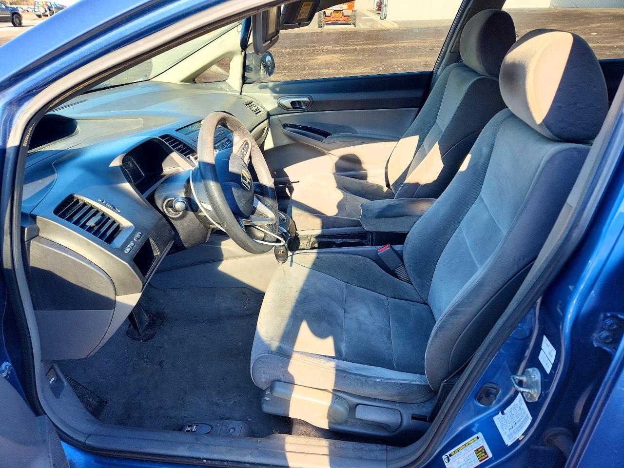 2010 HONDA CIVIC LX photo 7