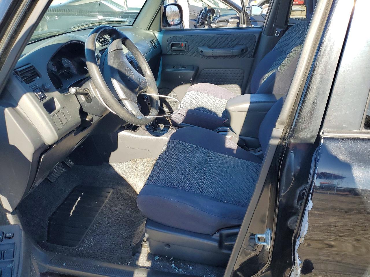 2000 TOYOTA RAV4 BASE photo 7