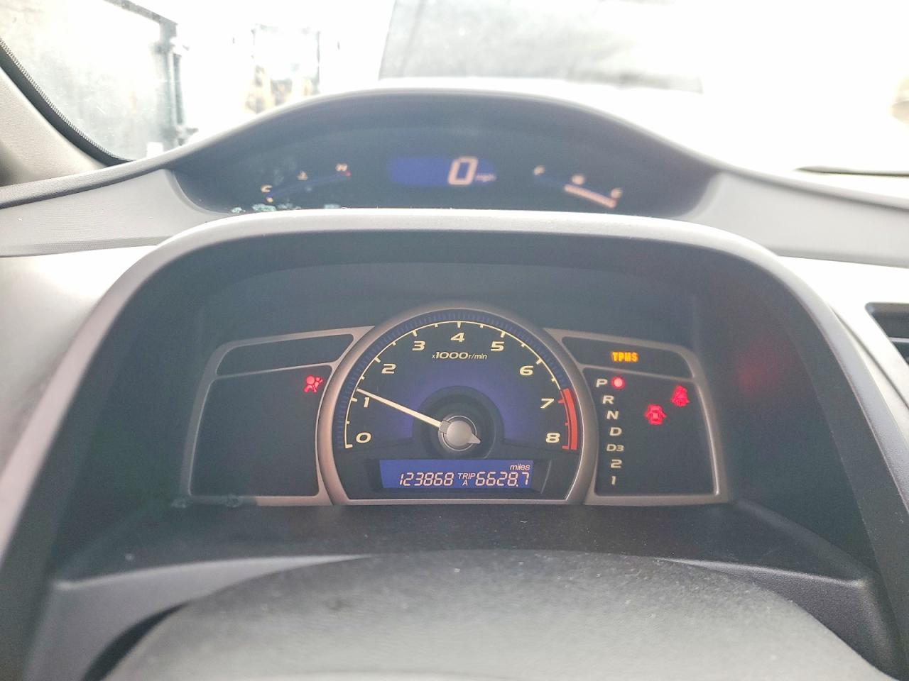 2010 HONDA CIVIC LX photo 9