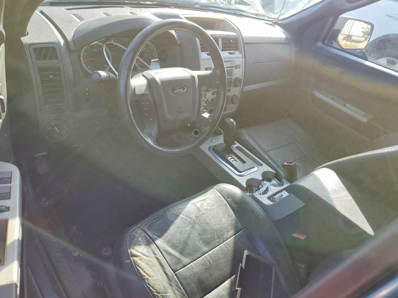 2012 FORD ESCAPE XLT photo 8