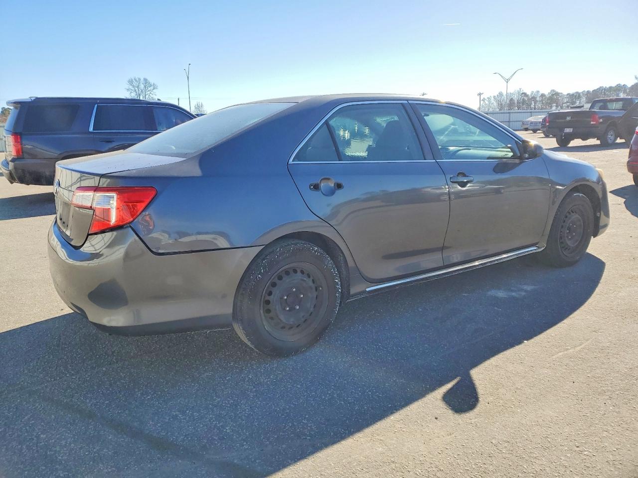 2012 TOYOTA CAMRY BASE photo 3