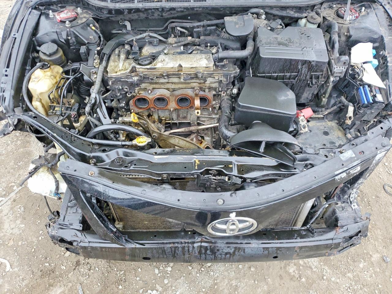 2011 TOYOTA CAMRY BASE photo 11