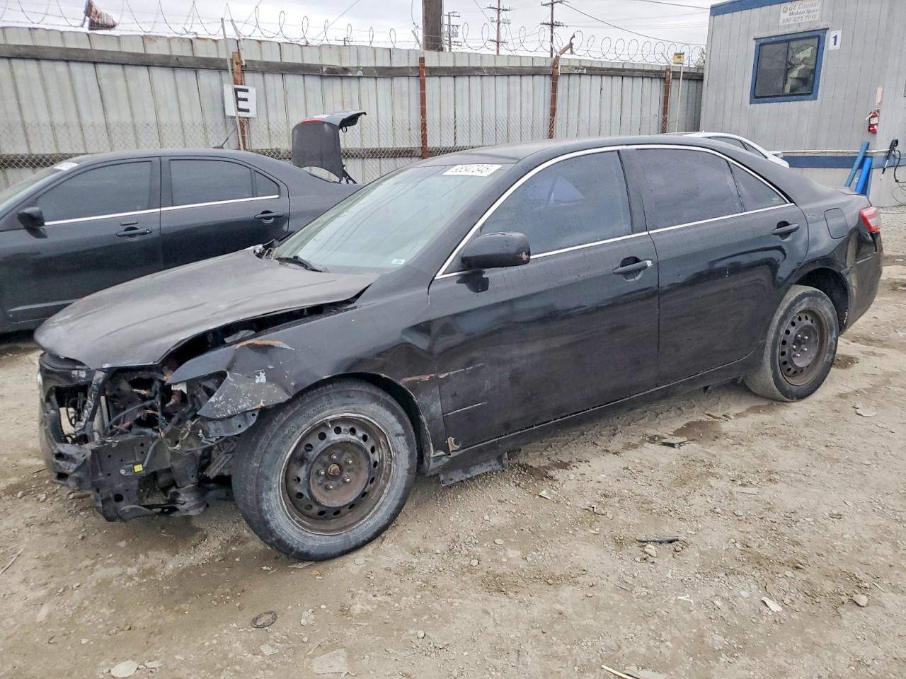 2011 TOYOTA CAMRY