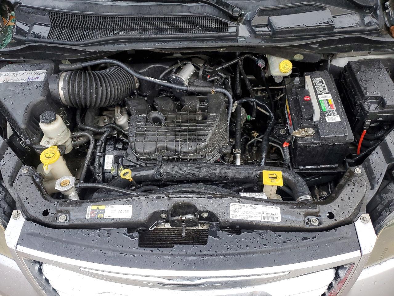 2013 CHRYSLER TOWN & COUNTRY TOURING photo 12