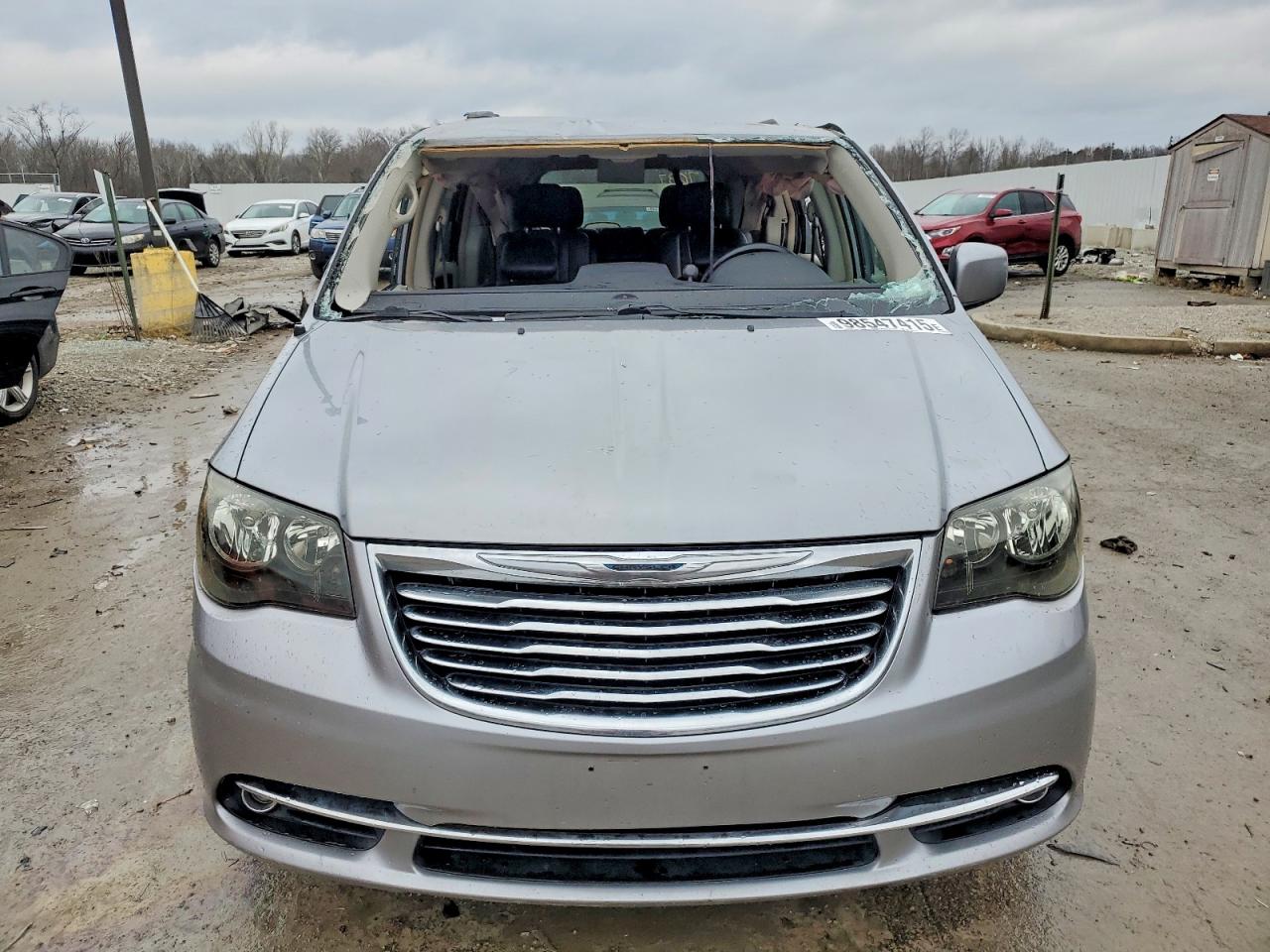 2013 CHRYSLER TOWN & COUNTRY TOURING photo 5
