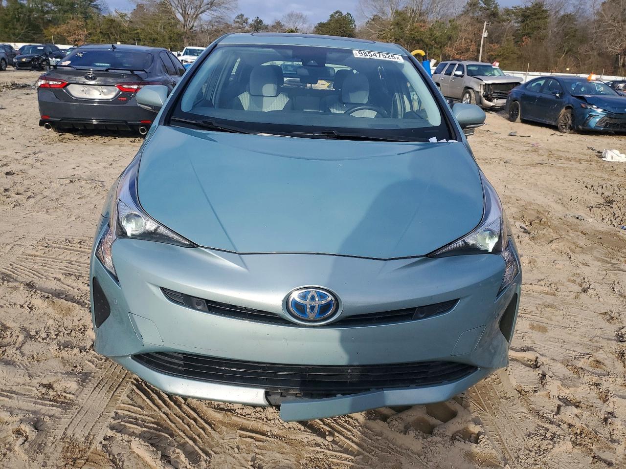 2017 TOYOTA PRIUS photo 13