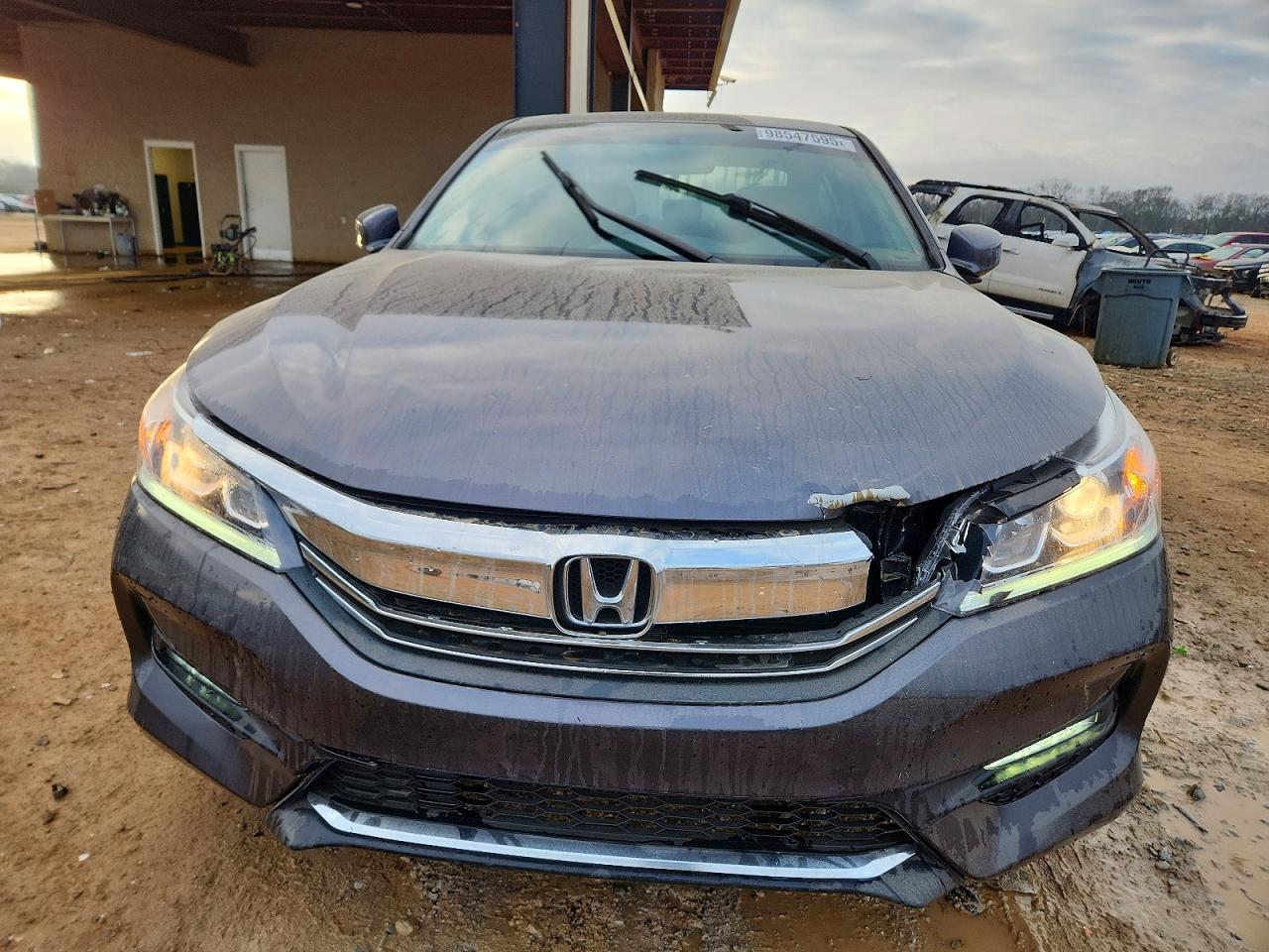 2017 HONDA ACCORD EX photo 5