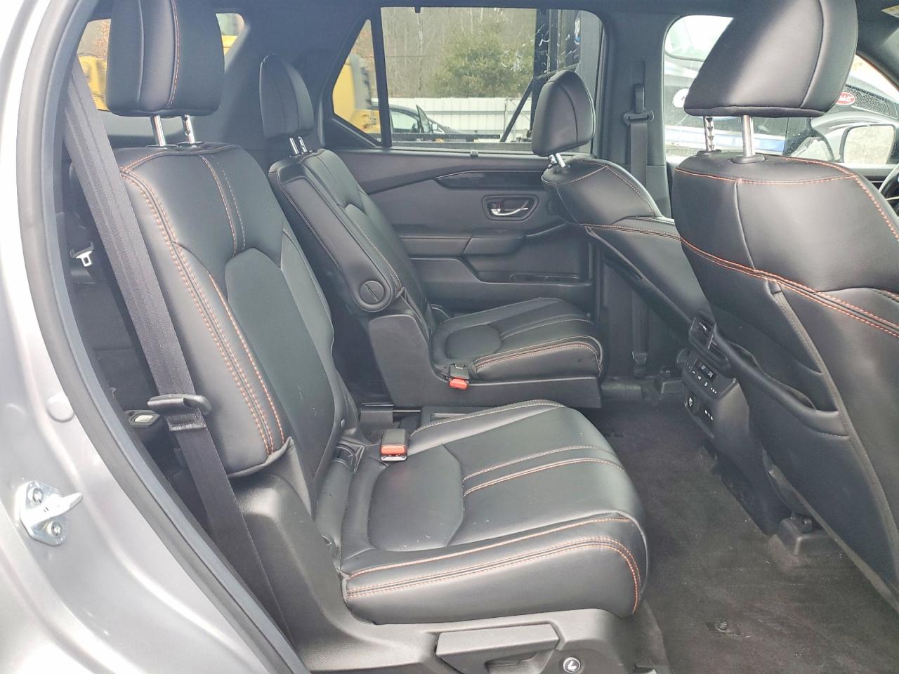 2025 HONDA PILOT TRAILSPORT photo 11