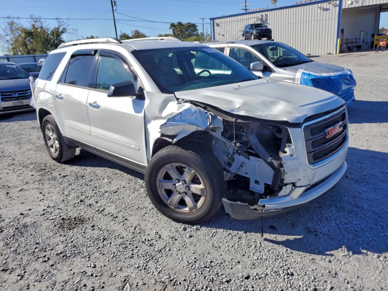 2016 GMC ACADIA SLE photo 4