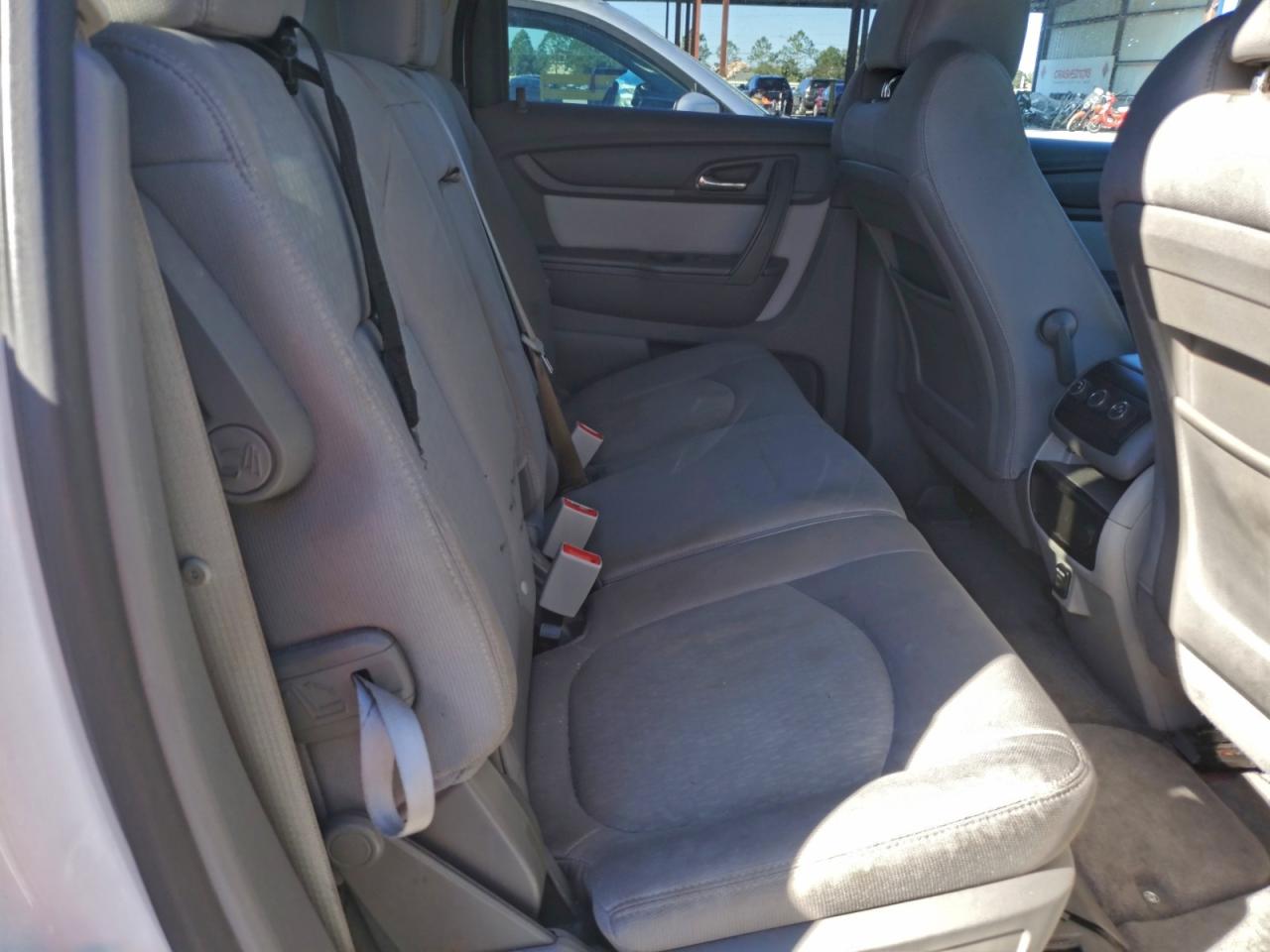 2016 GMC ACADIA SLE photo 11