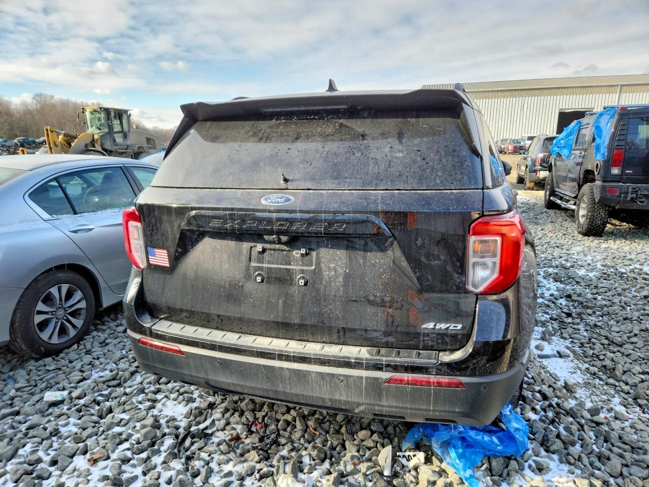2021 FORD EXPLORER XLT photo 6