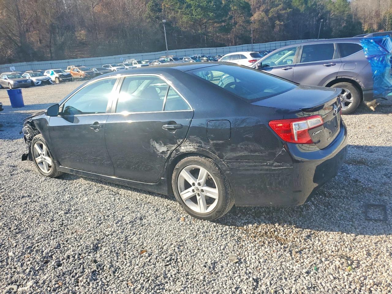 2014 TOYOTA CAMRY L photo 2