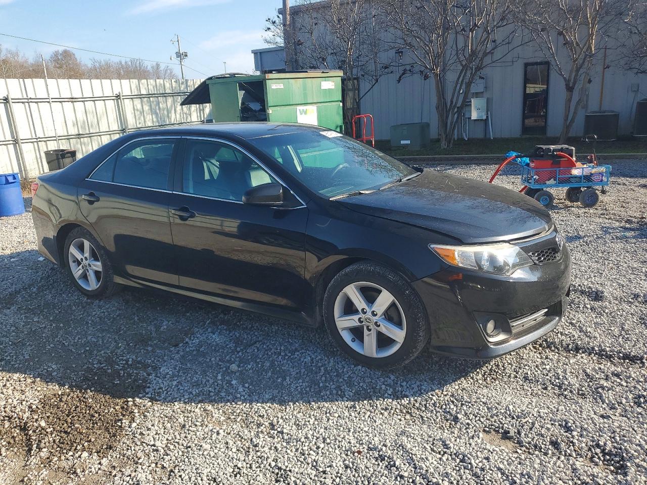 2014 TOYOTA CAMRY L photo 4
