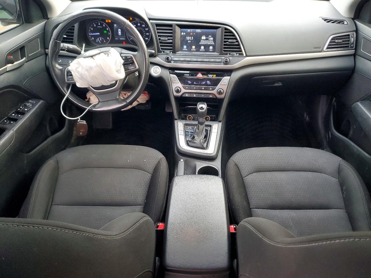 2018 HYUNDAI ELANTRA SEL photo 8