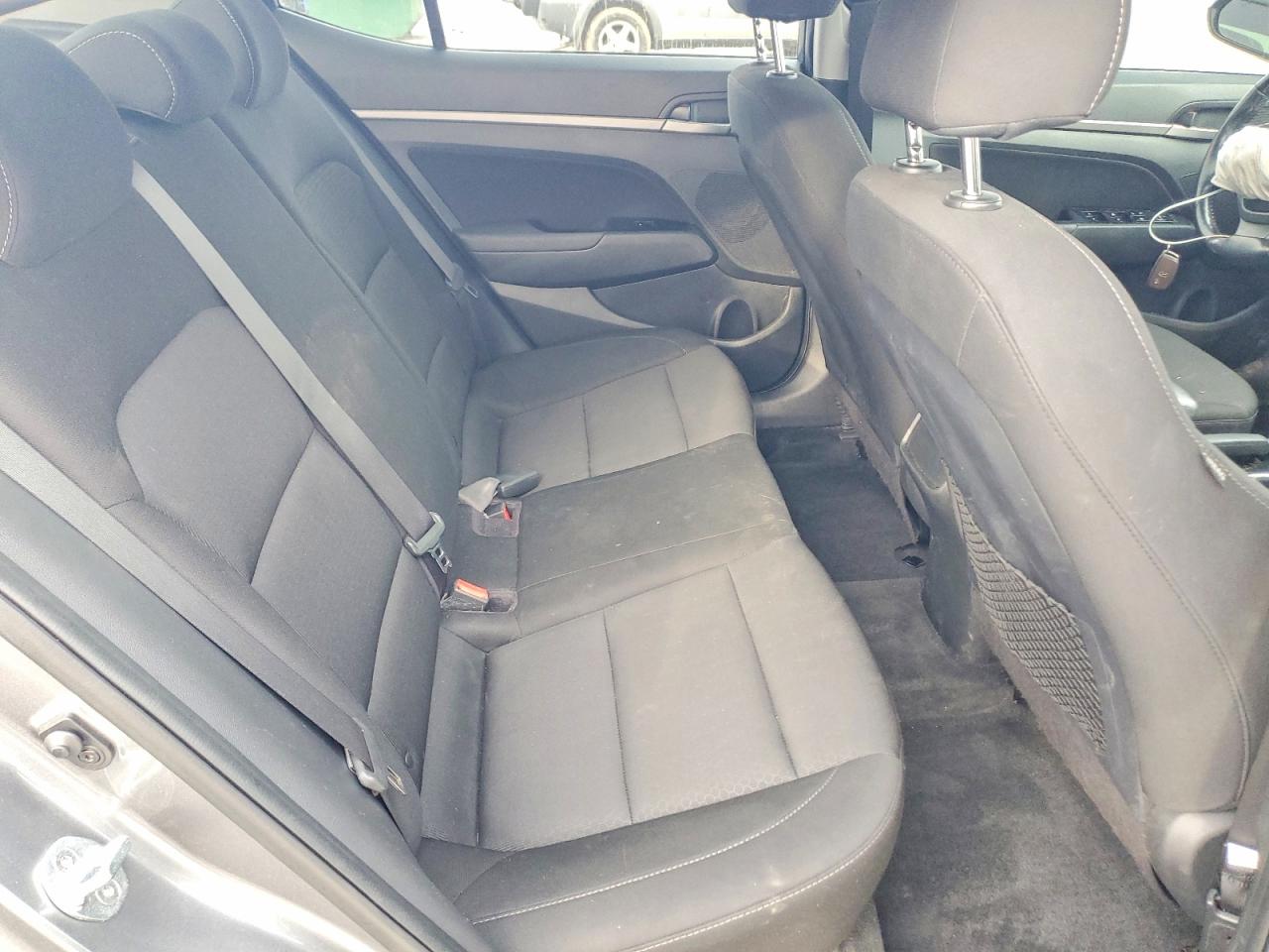 2018 HYUNDAI ELANTRA SEL photo 10