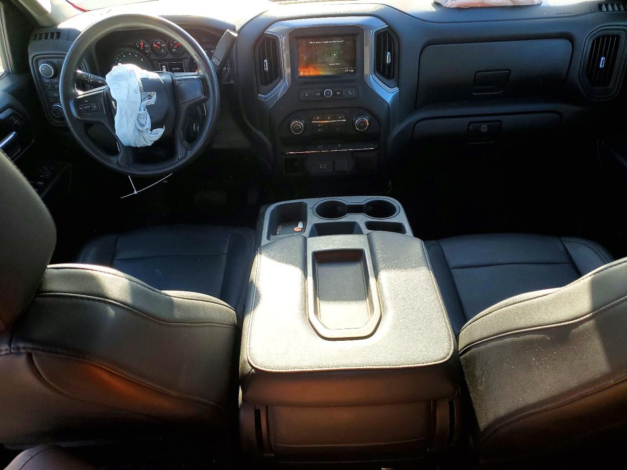 2019 CHEVROLET SILVERADO K1500 photo 8