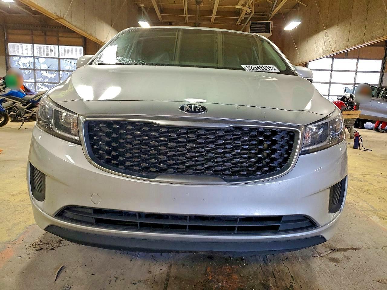 2016 KIA SEDONA LX photo 5