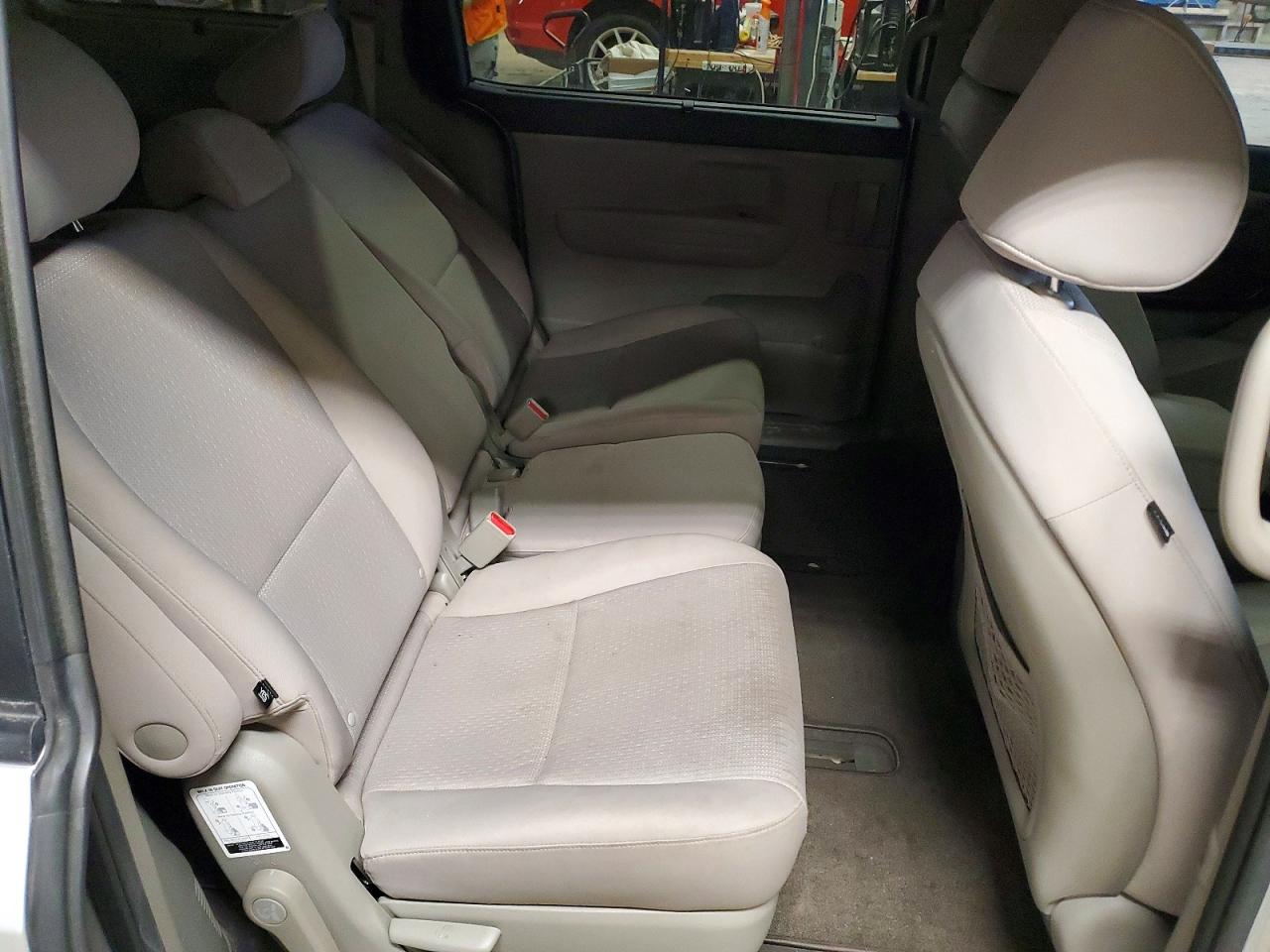 2016 KIA SEDONA LX photo 11