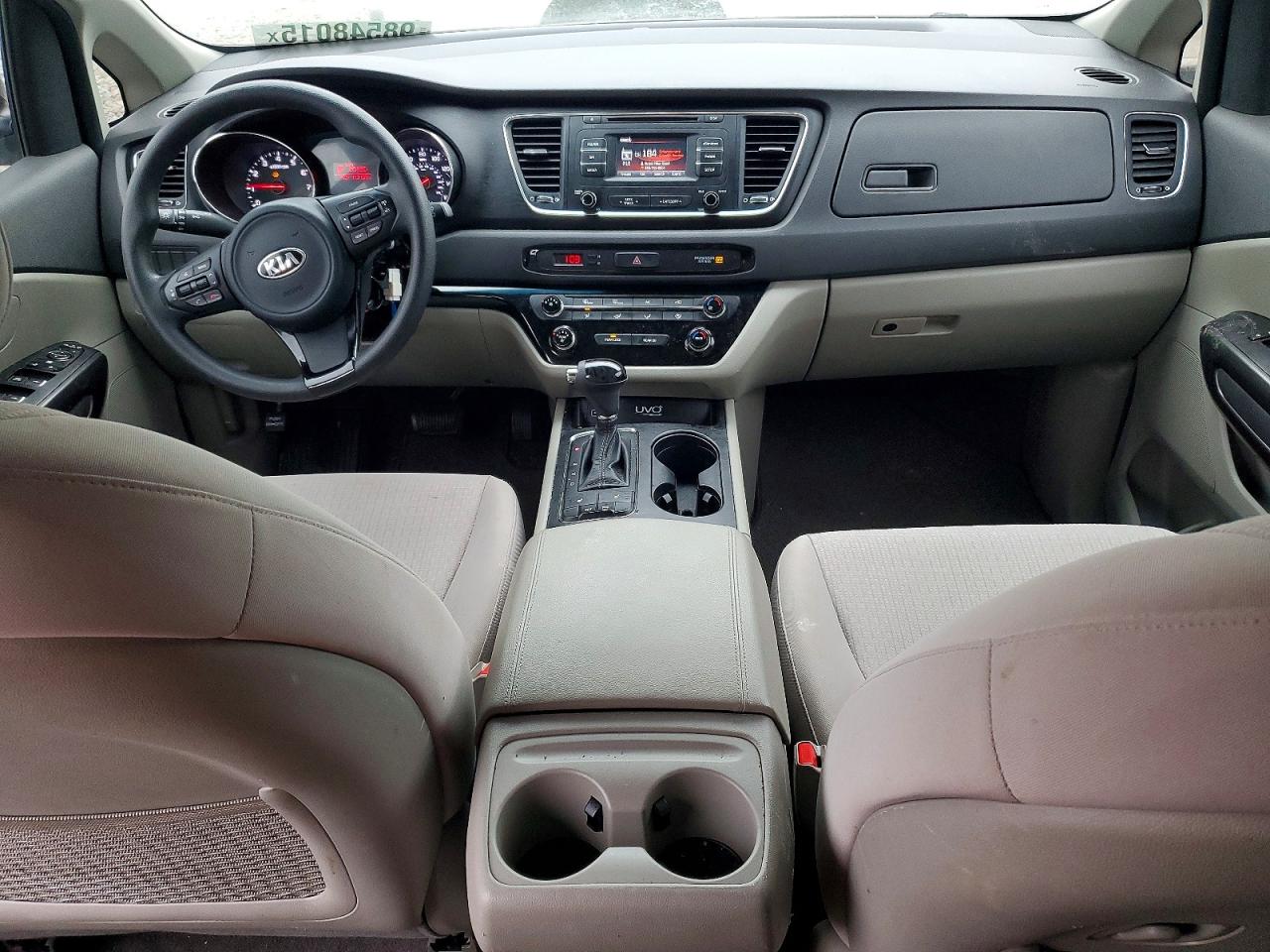 2016 KIA SEDONA LX photo 8