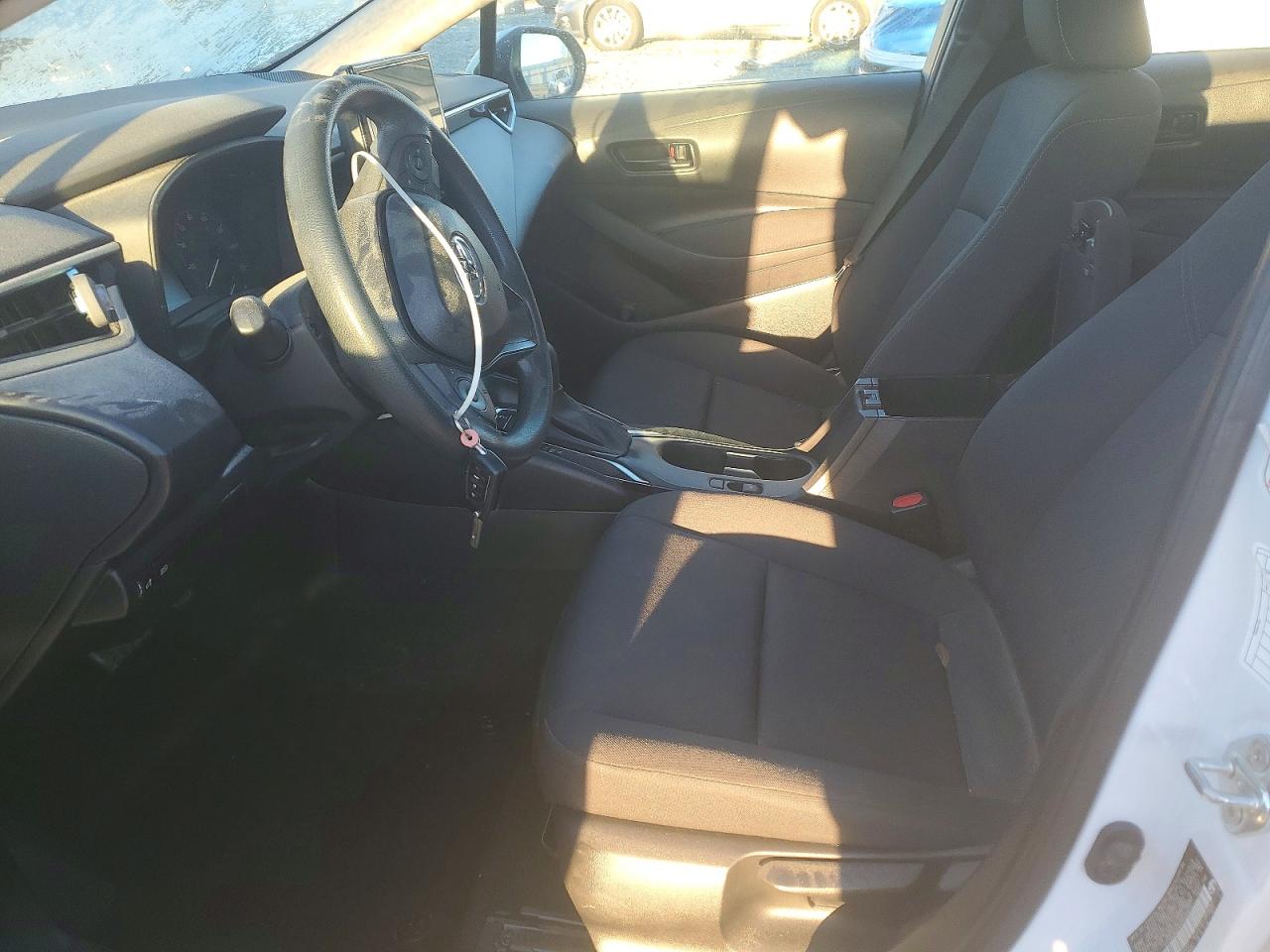 2023 TOYOTA COROLLA LE photo 13