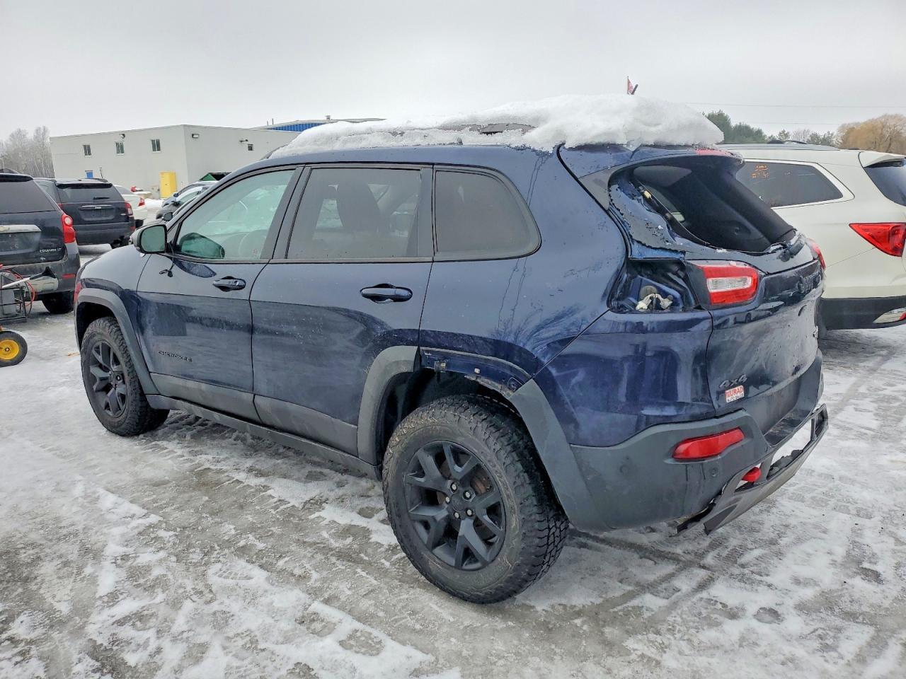 2015 JEEP CHEROKEE TRAILHAWK photo 2