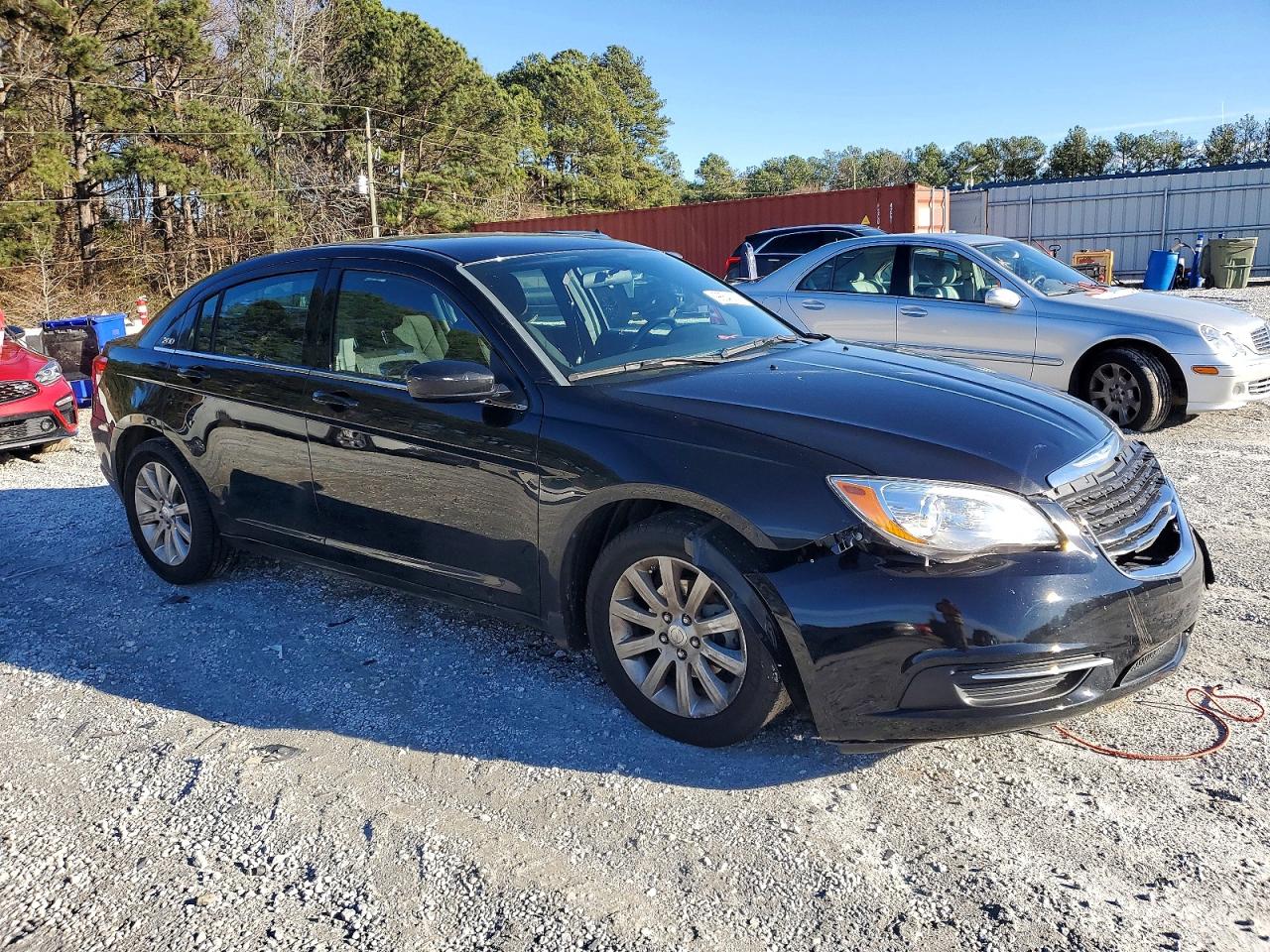 2013 CHRYSLER 200 TOURING photo 4